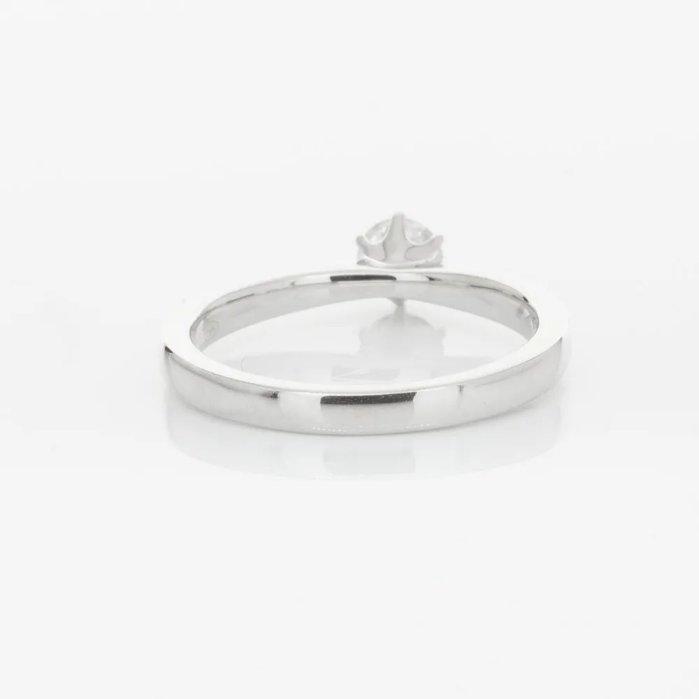 18ct White Gold .31ct Diamond Nova Ring