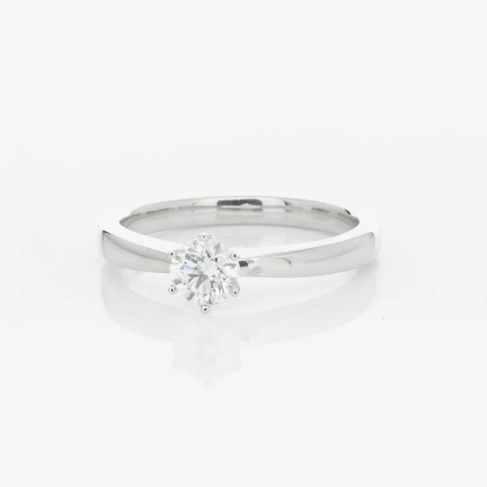 18ct White Gold .35ct Diamond Nova Ring