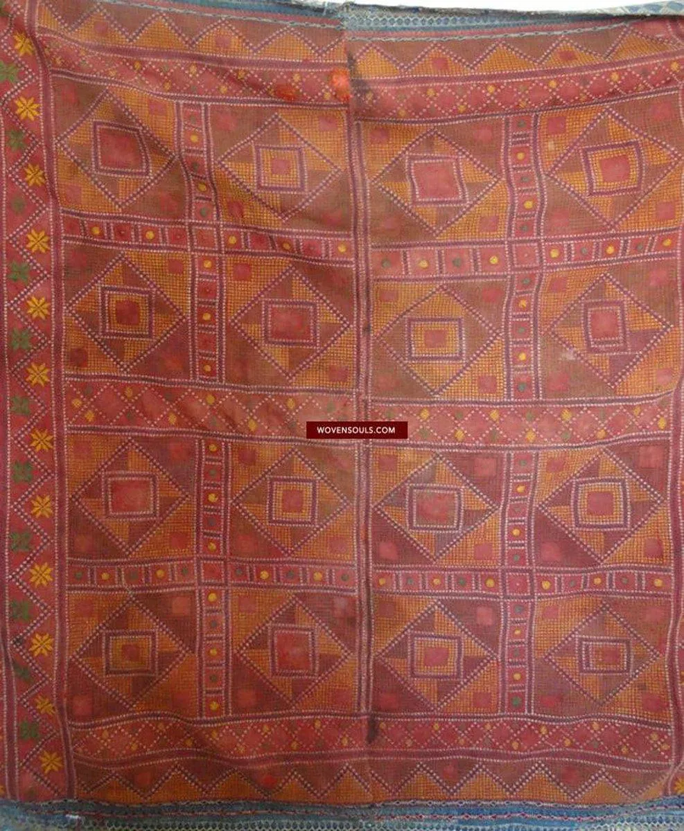 618 SOLD Old Bishnoi Shekhawati Wedding Odhana Shawl - Embroidery Bandhini Patterns