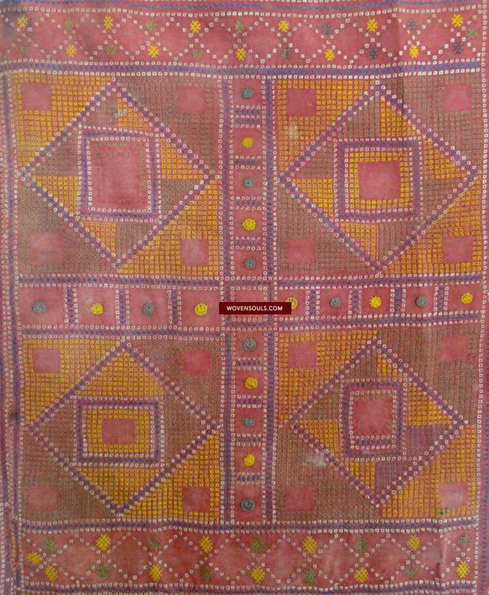 618 SOLD Old Bishnoi Shekhawati Wedding Odhana Shawl - Embroidery Bandhini Patterns