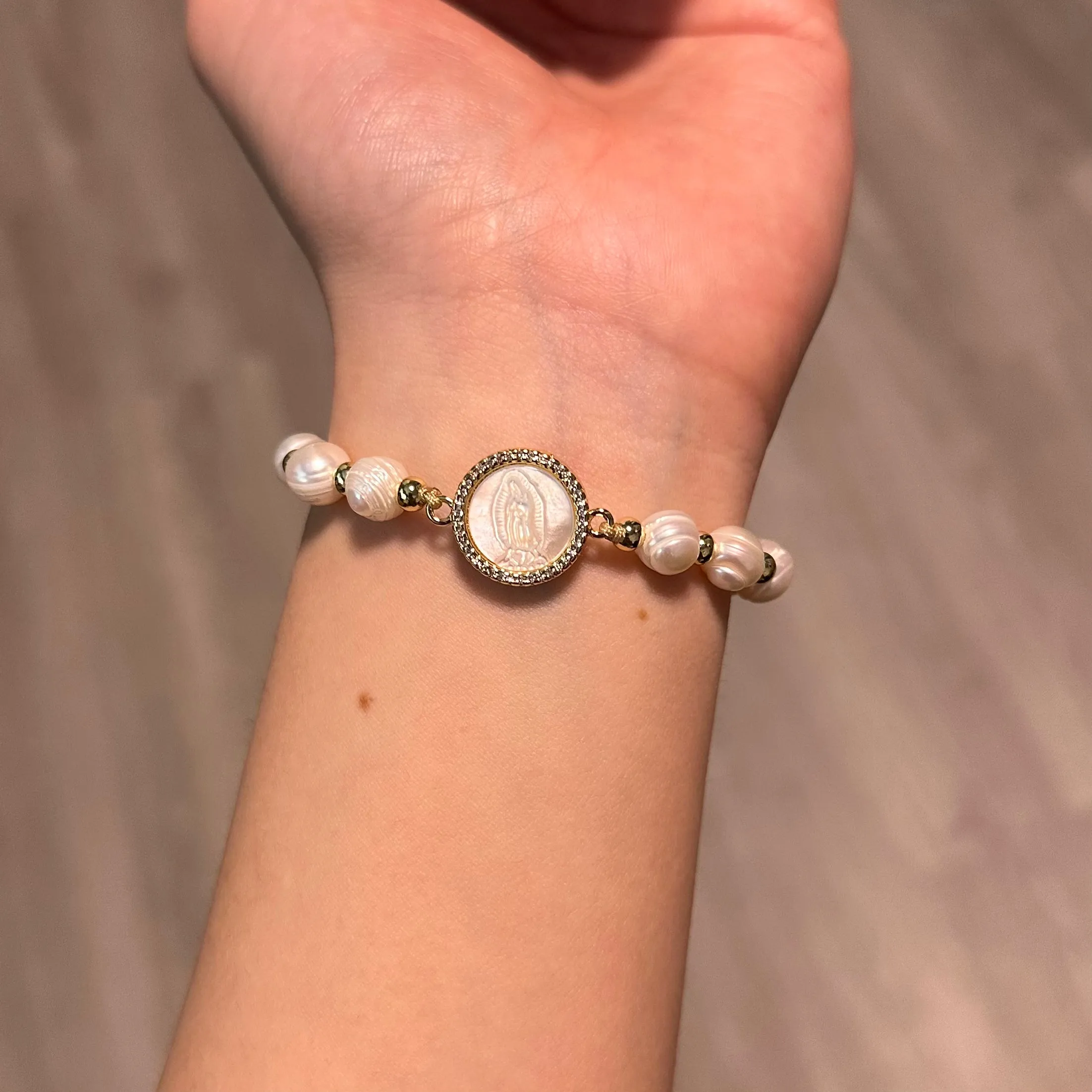 Adjustable Pearls Bracelet (1pc)