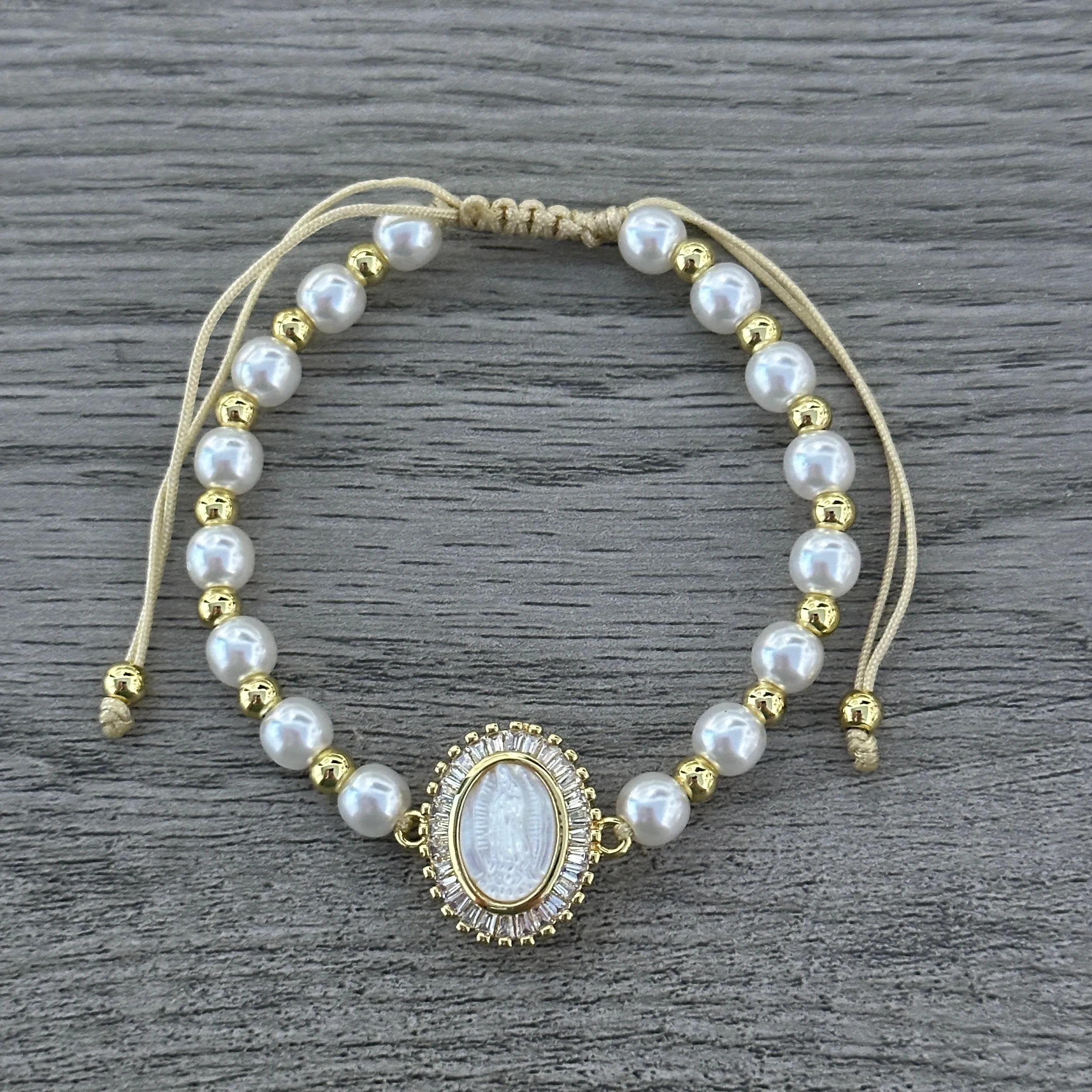 Adjustable Pearls Bracelet (1pc)