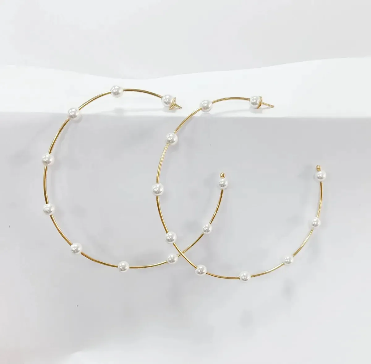 Allison Avery Pearl Hoops