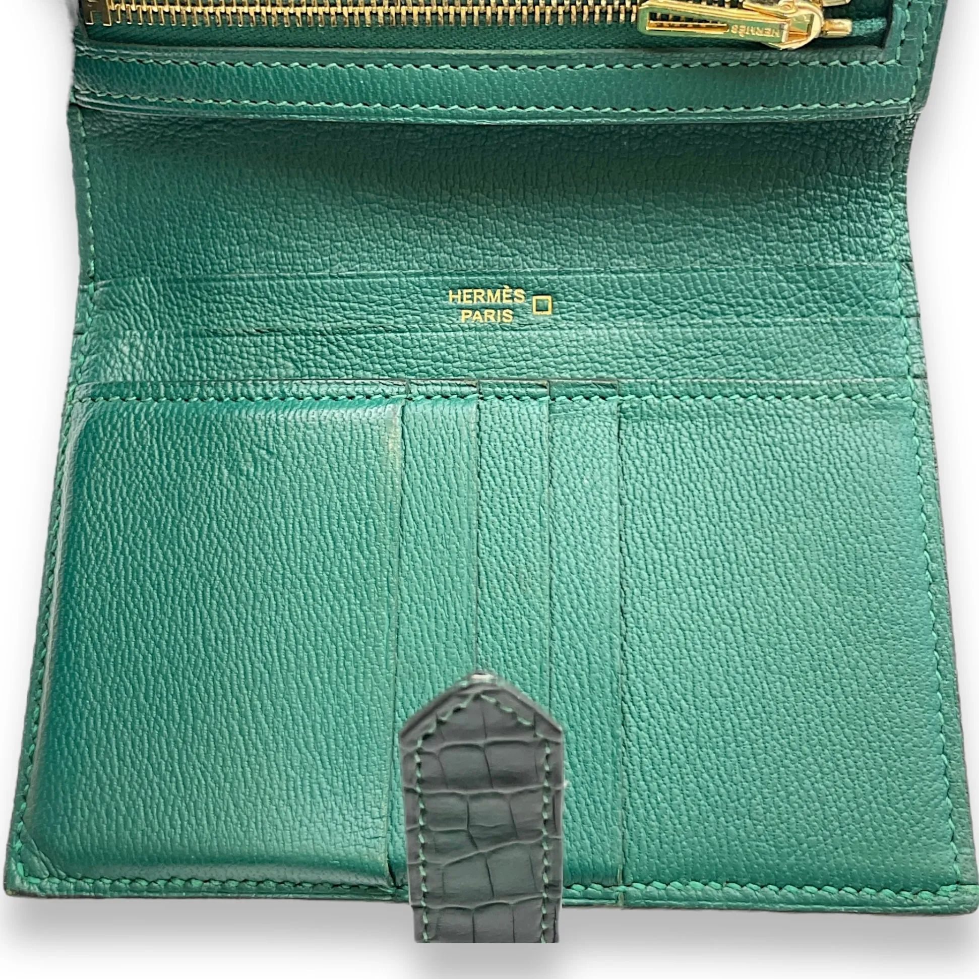 Bearn Compact Malachite Wallet in Matte Alligator, Gold hardware