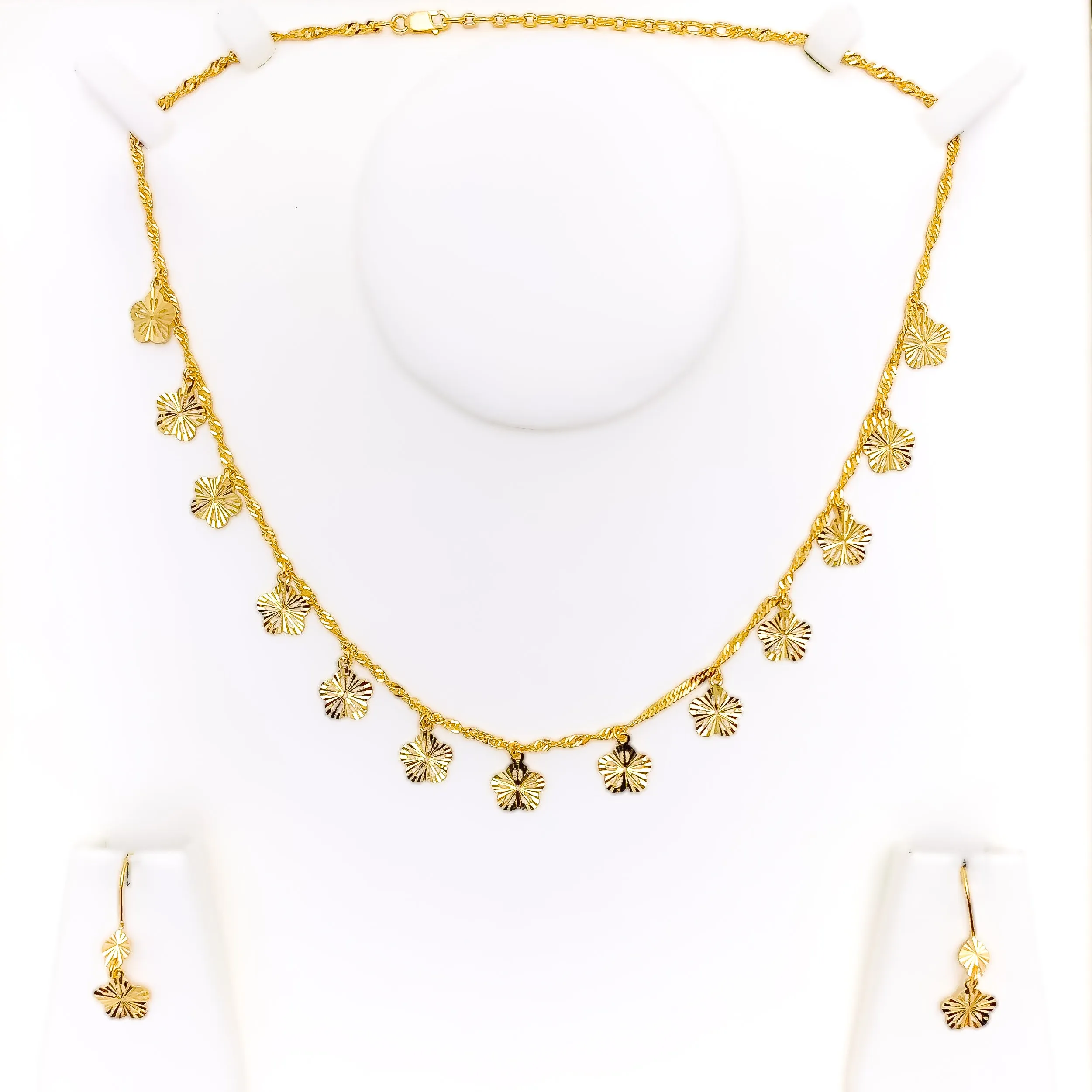 Beautiful Dazzling Flower 21K Gold Necklace Set