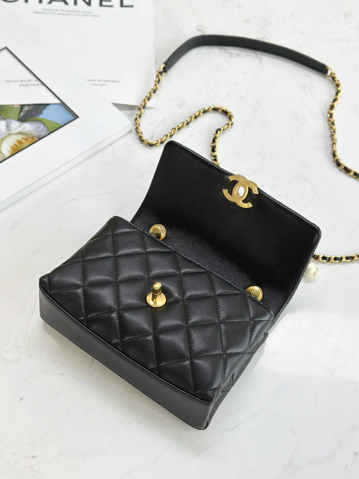 CC1022 Mini Flap Bag with Top Handle / HIGHEST QUALITY VERSION / 5.1 × 7.4 × 2.7 in