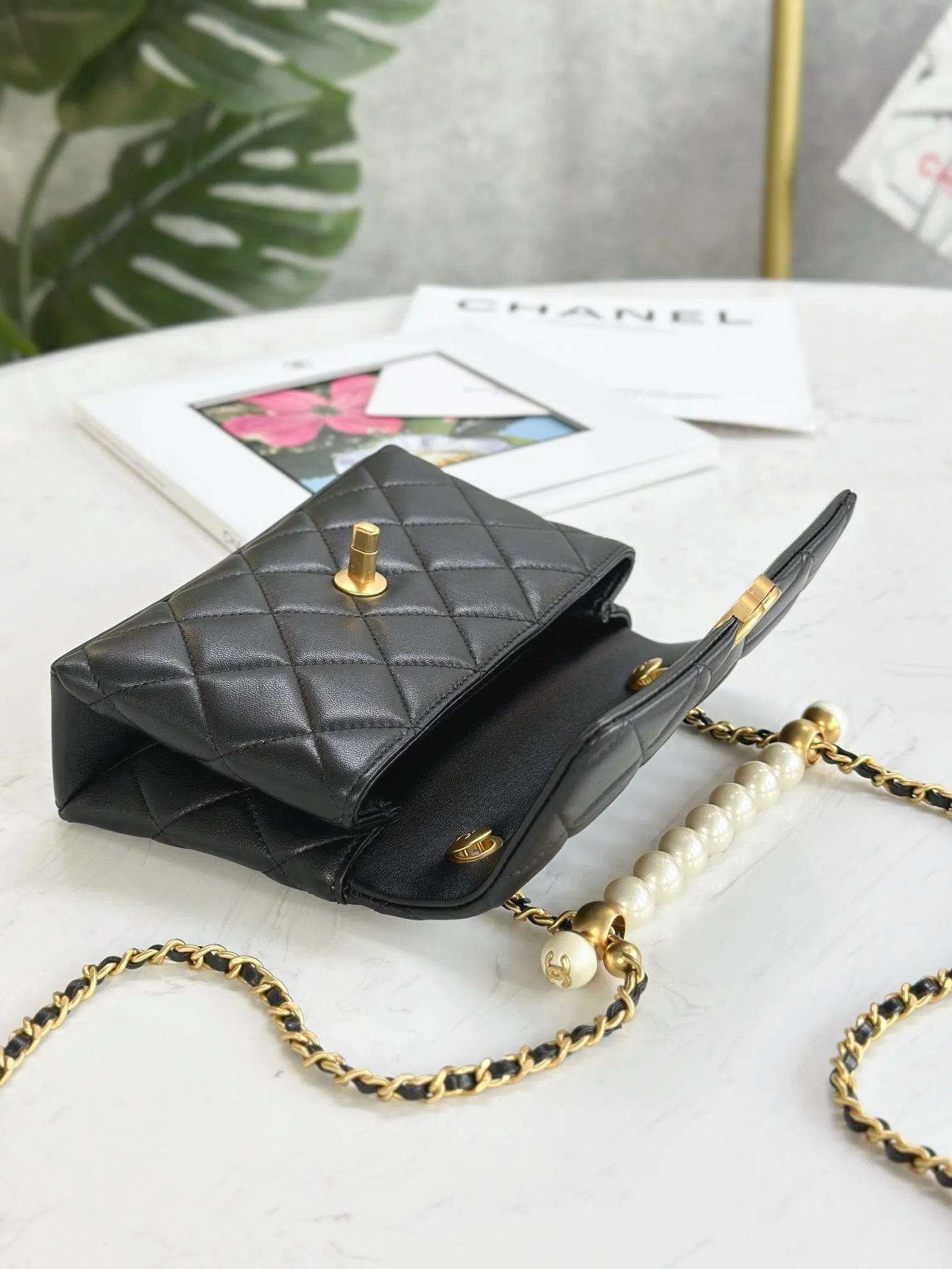 CC1022 Mini Flap Bag with Top Handle / HIGHEST QUALITY VERSION / 5.1 × 7.4 × 2.7 in