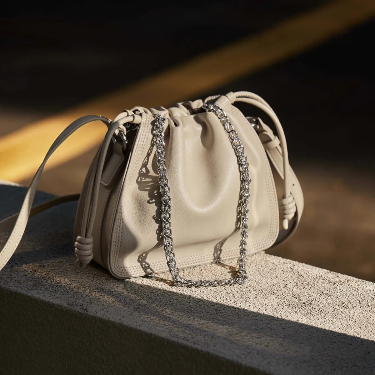 Chain Strap Drawstring Leather Bucket Bag