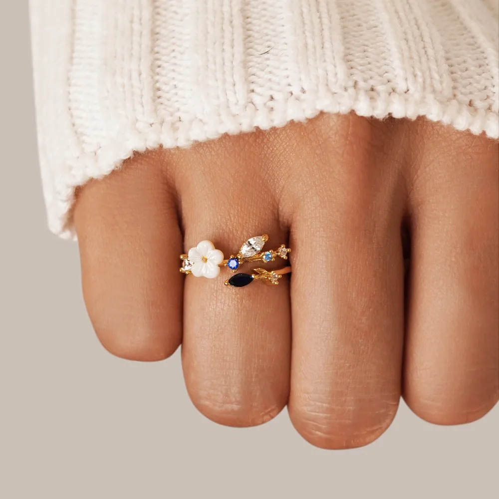 Crystal White Blossom Blue Ring