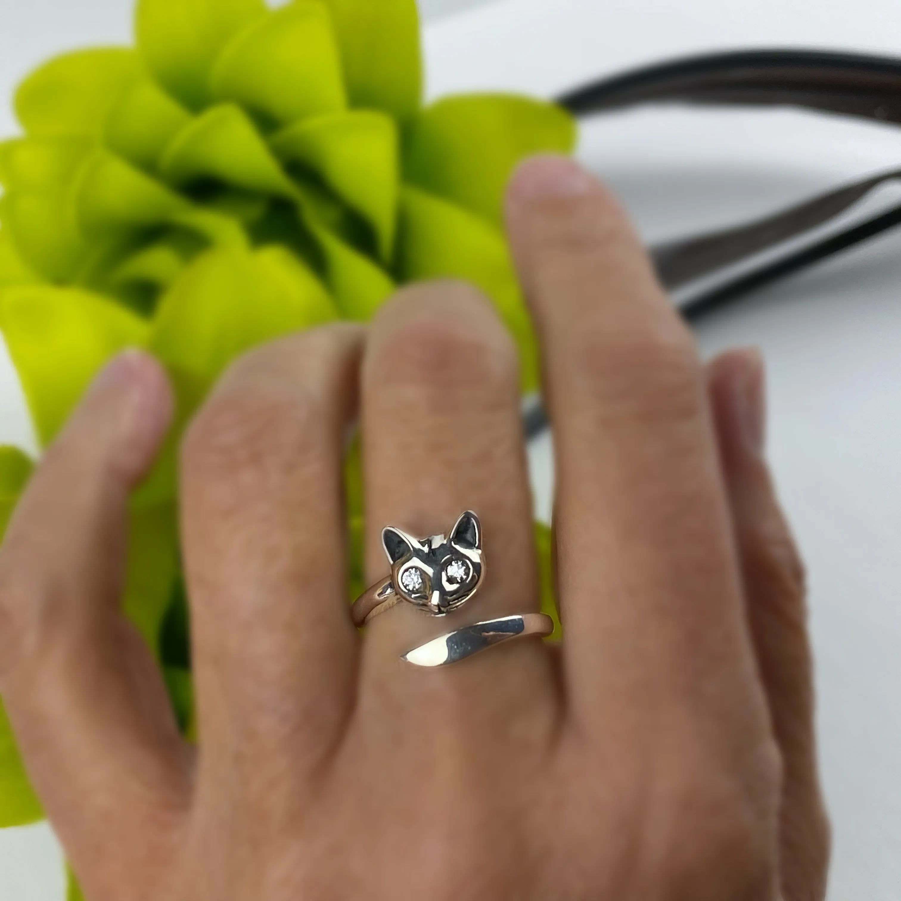 Curious Cat Ring - SR2297