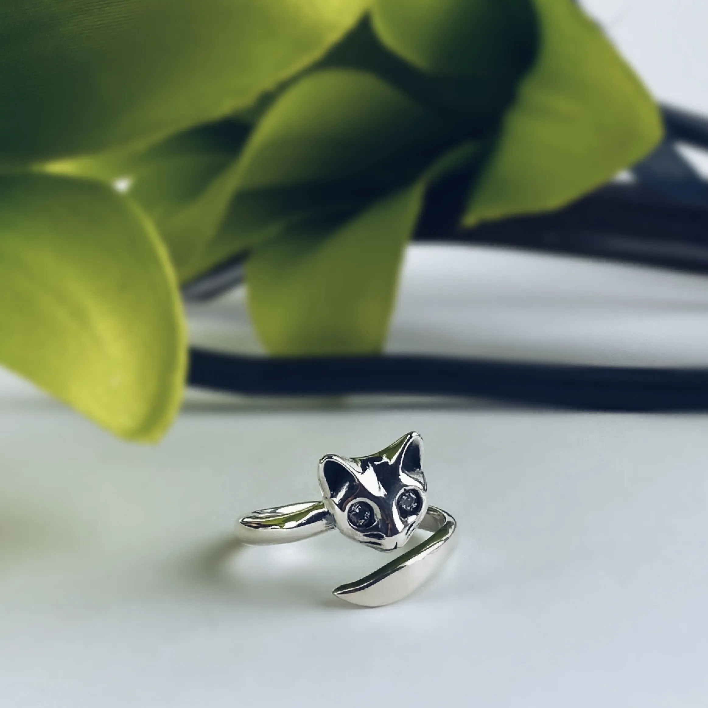 Curious Cat Ring - SR2297