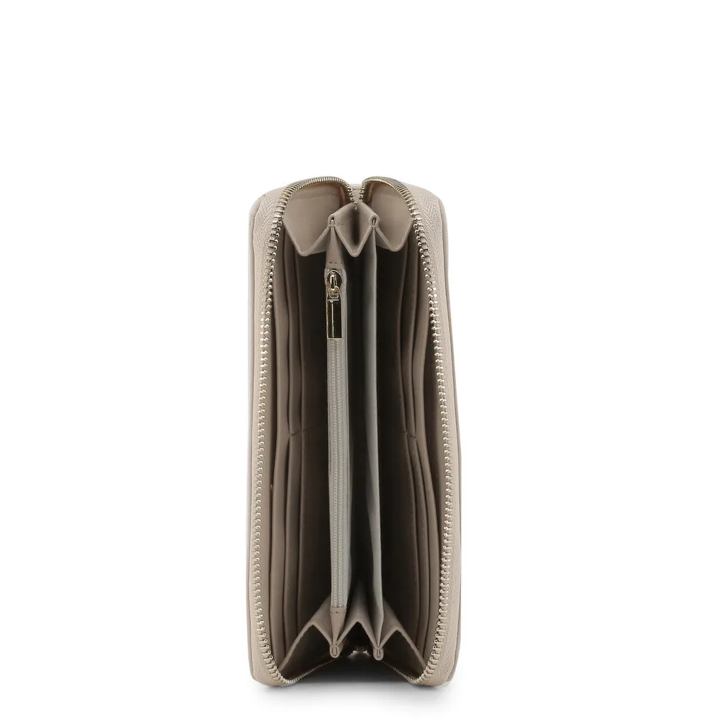 Elegance and Functionality: Women's Wallet for the Spring/Summer Season