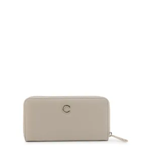 Elegance and Functionality: Women's Wallet for the Spring/Summer Season