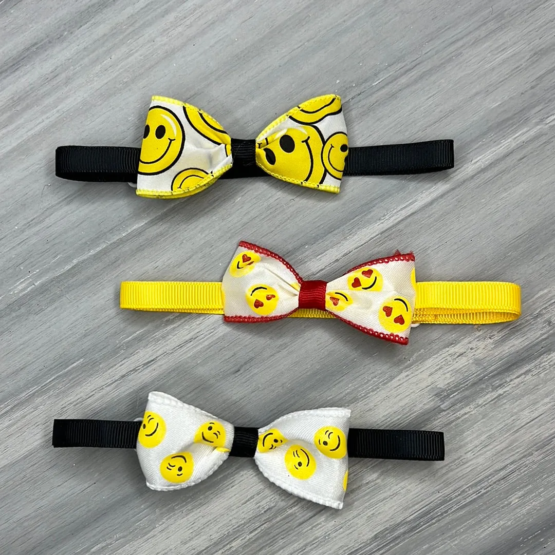 Emoji - 8 Adjustable Bowtie Neckwear