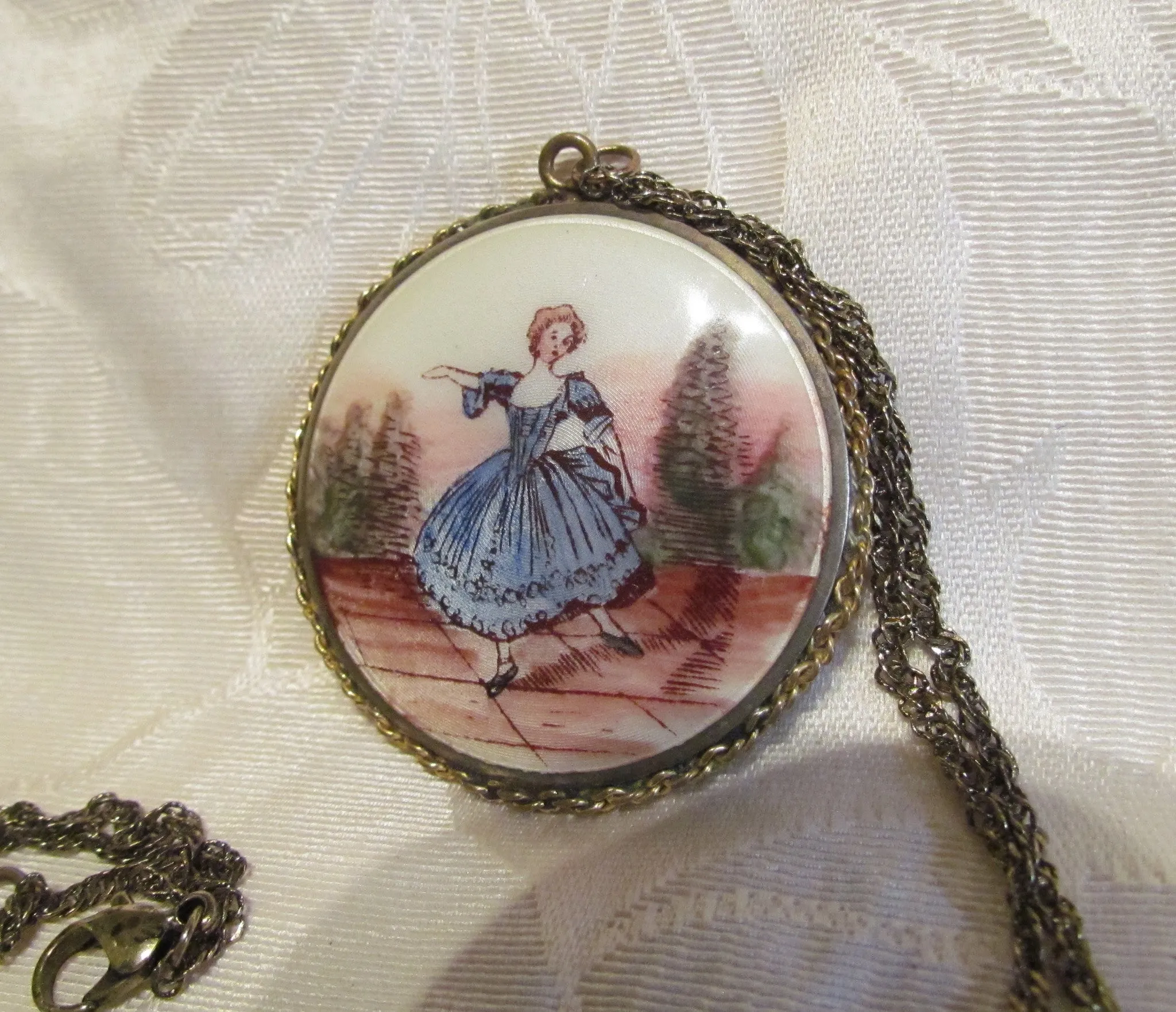 Gold Guilloche Enamel Pendant Compact Necklace Vintage Victorian Powder Compact Necklace