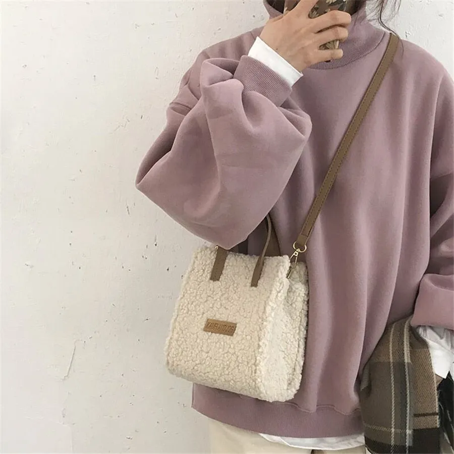 Lamb Wool Shoulder Bag - Anne