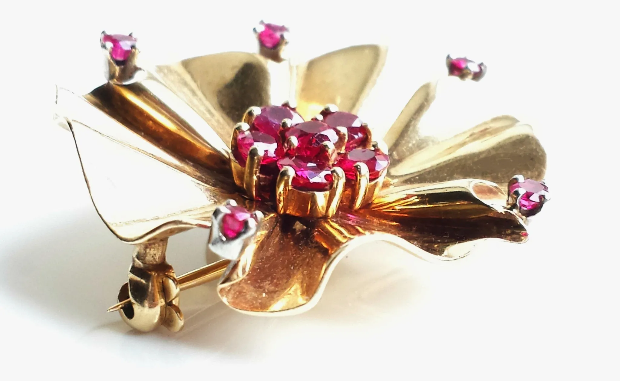 Rare Vintage Retro Tiffany & Co. Mid-century Modernist 1940s 14k Gold & Ruby Flower Brooch