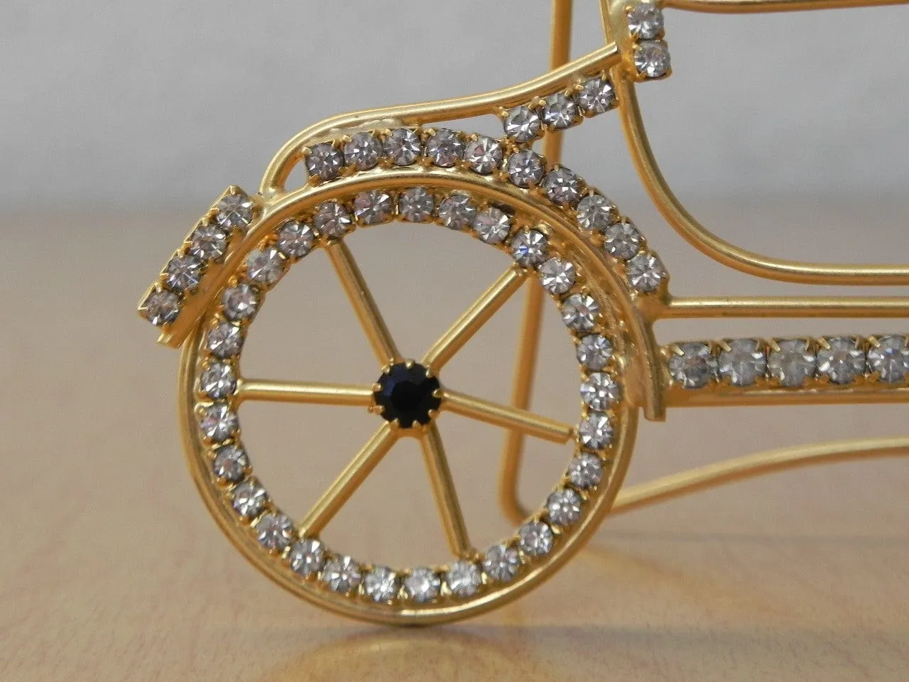 Small Jeweled Gold Car Desk Clock (Chitty Chitty Bang Bang)