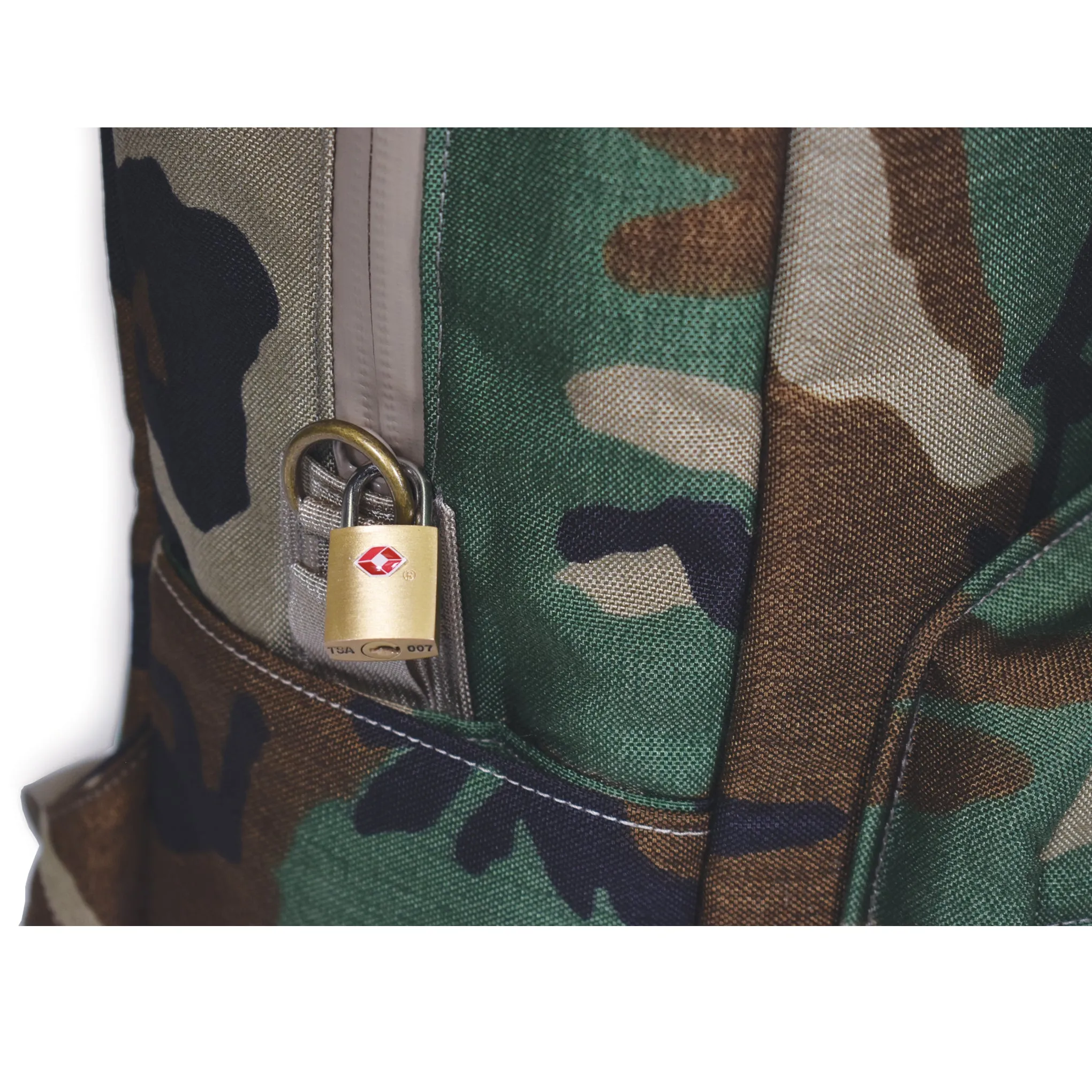 SMELL PROOF BACKPACK "EL JEFE" - WOODLAND CAMO