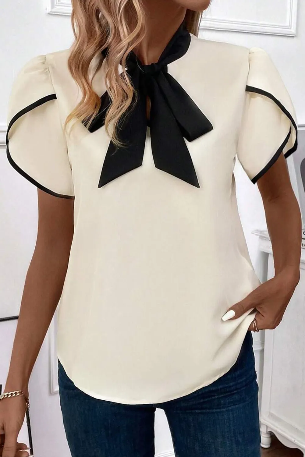 White Elegant Bowknot Neck Tulip Sleeve Blouse